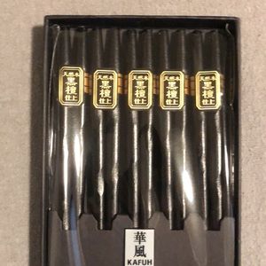 5 pair box set of chop sticks